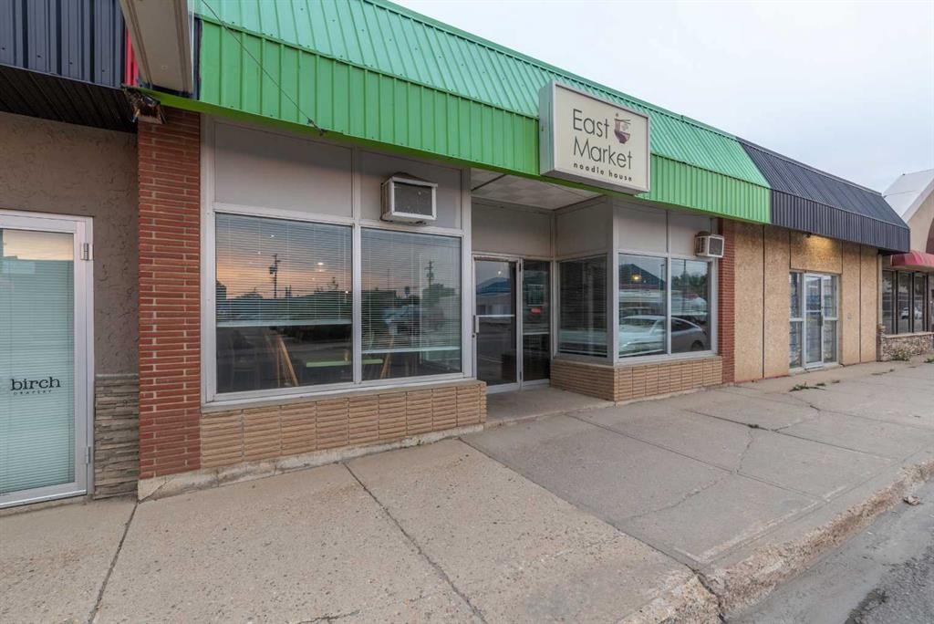 4809 And 4811 49 Avenue, Lloydminster, SK