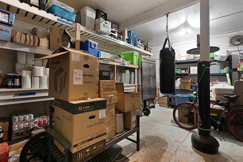 4809 And 4811 49 Avenue, Lloydminster, SK