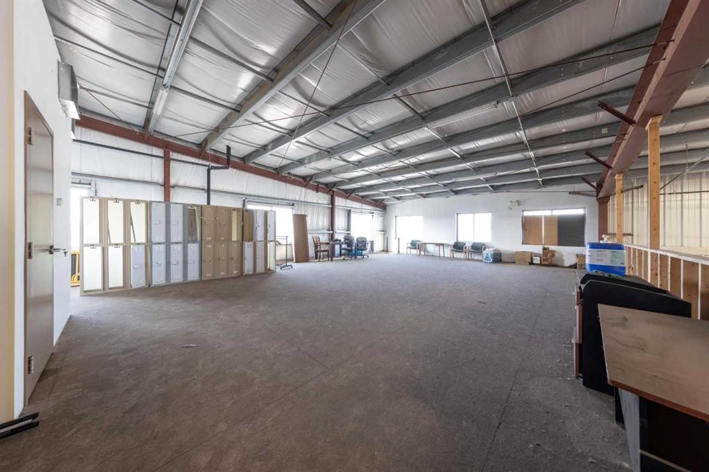 7156 56 Street, Lloydminster, AB