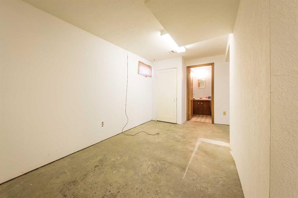 1828 49 Avenue, Lloydminster, SK - Indoor Photo Showing Other Room