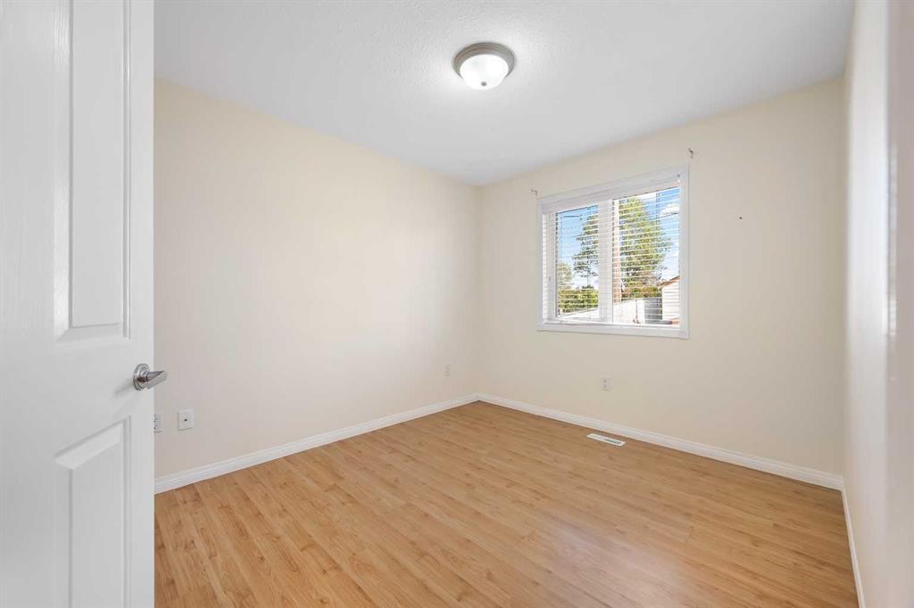 4926 51 Avenue, Kitscoty, AB - Indoor Photo Showing Other Room