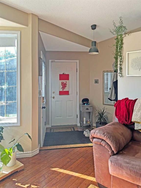 5902 41 Street, Lloydminster, AB - Indoor