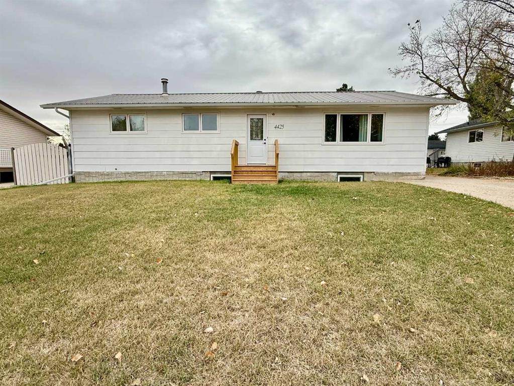 4425 56 Avenue, Provost, AB - Outdoor