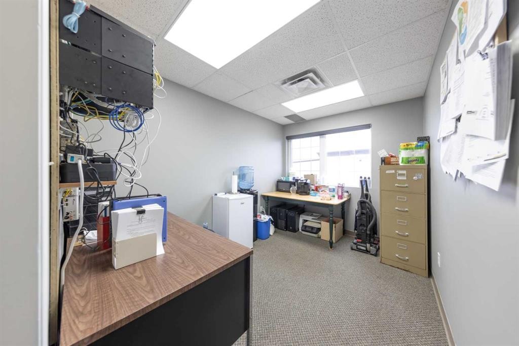 5912 50 Avenue, Lloydminster, AB