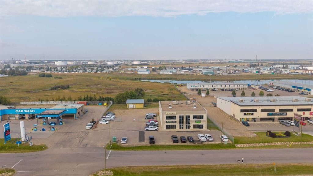 5912 50 Avenue, Lloydminster, AB