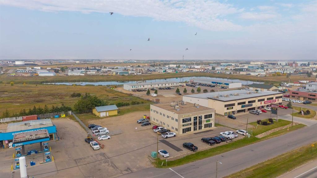 5912 50 Avenue, Lloydminster, AB