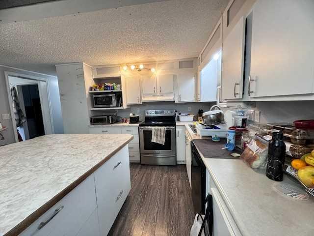 32384 Hwy 16, Rural, SK - Indoor Photo Showing Kitchen