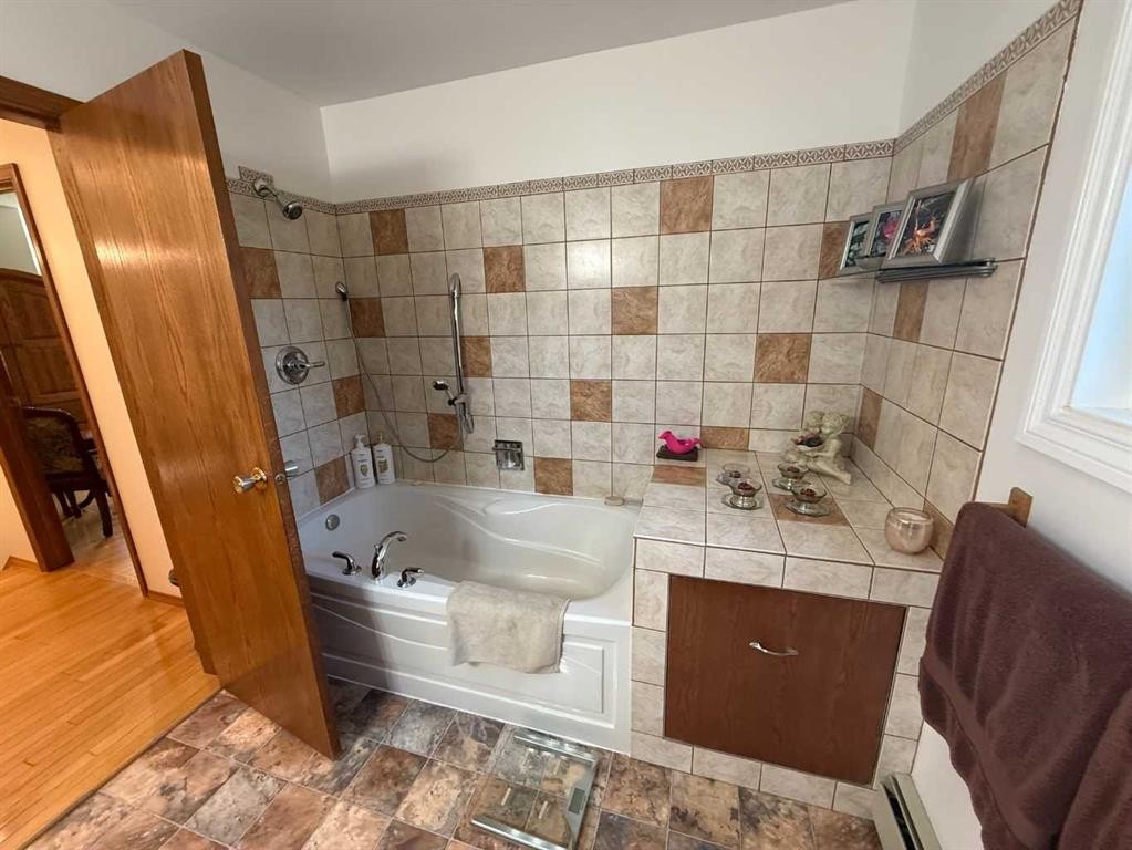 48077 Range Road 3275, Rural, SK - Indoor Photo Showing Bathroom