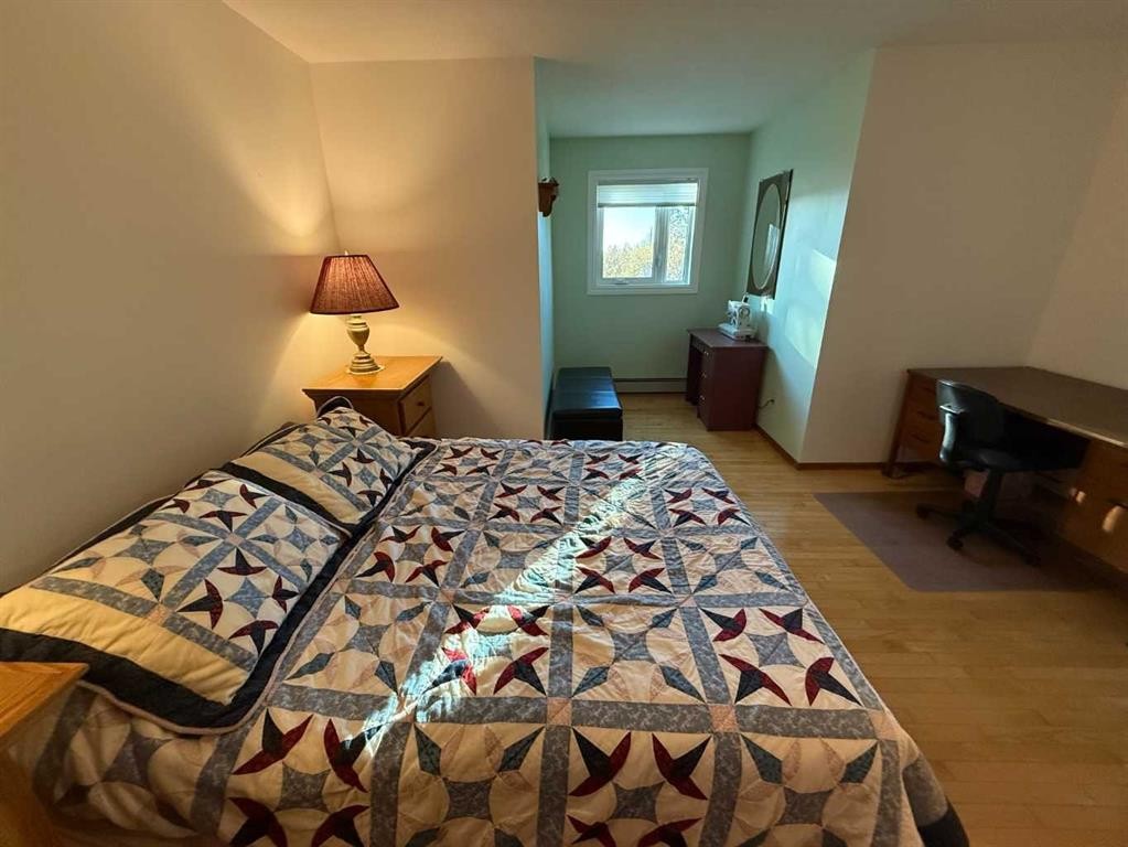 48077 Range Road 3275, Rural, SK - Indoor Photo Showing Bedroom