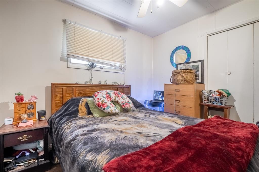 4801 46 Street, Lloydminster, SK - Indoor Photo Showing Bedroom