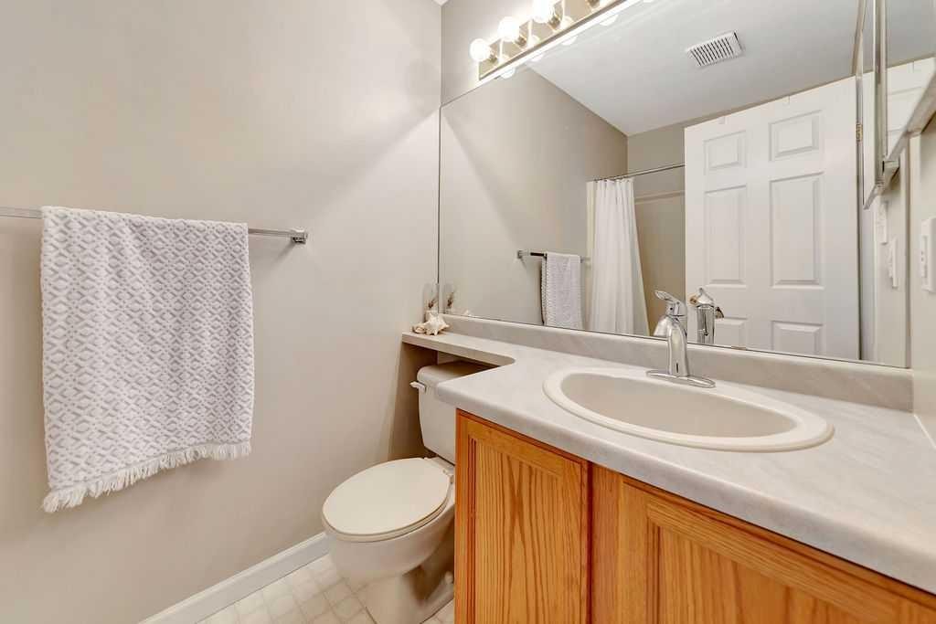 22-4201 56 Avenue, Lloydminster, AB - Indoor Photo Showing Bathroom