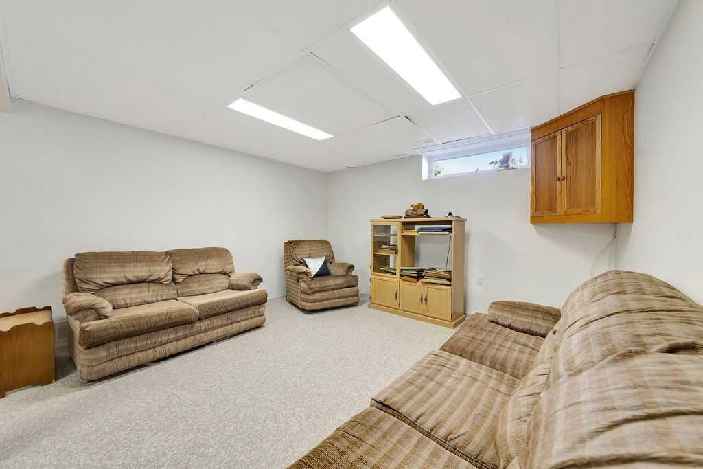 22-4201 56 Avenue, Lloydminster, AB - Indoor Photo Showing Other Room