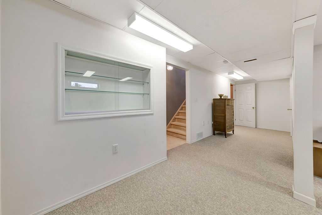 22-4201 56 Avenue, Lloydminster, AB - Indoor Photo Showing Other Room