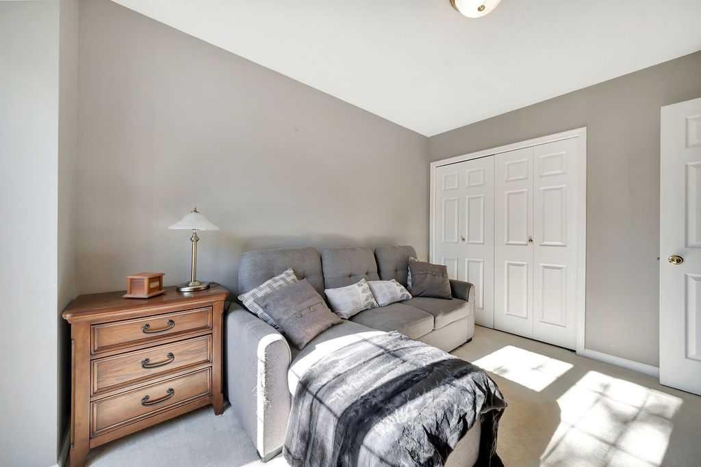 22-4201 56 Avenue, Lloydminster, AB - Indoor