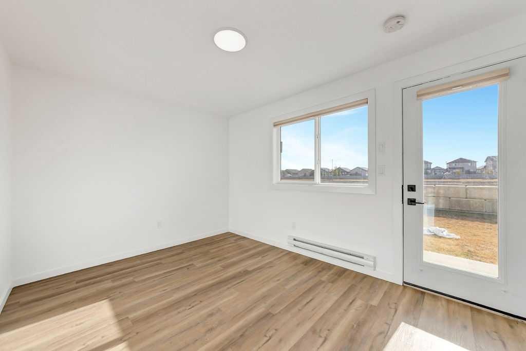 19-3616 41 B Avenue, Lloydminster, SK - Indoor Photo Showing Other Room