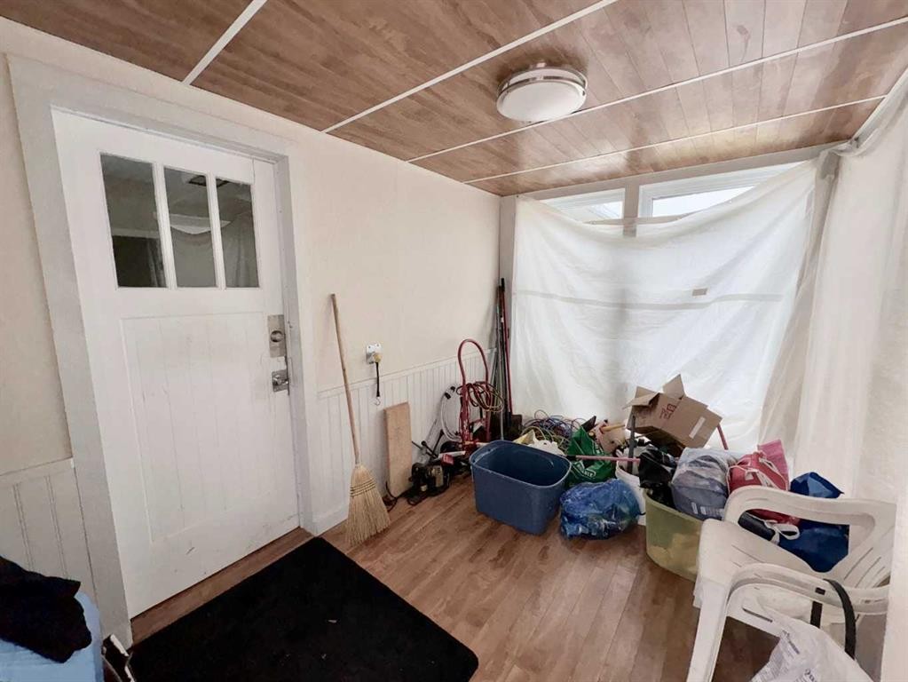 5140 48 Street, Mannville, AB - Indoor Photo Showing Other Room