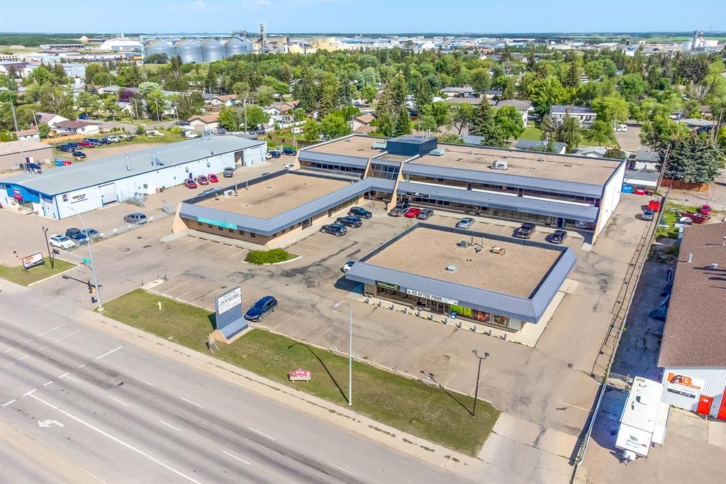 5704 44 Street, Lloydminster, AB