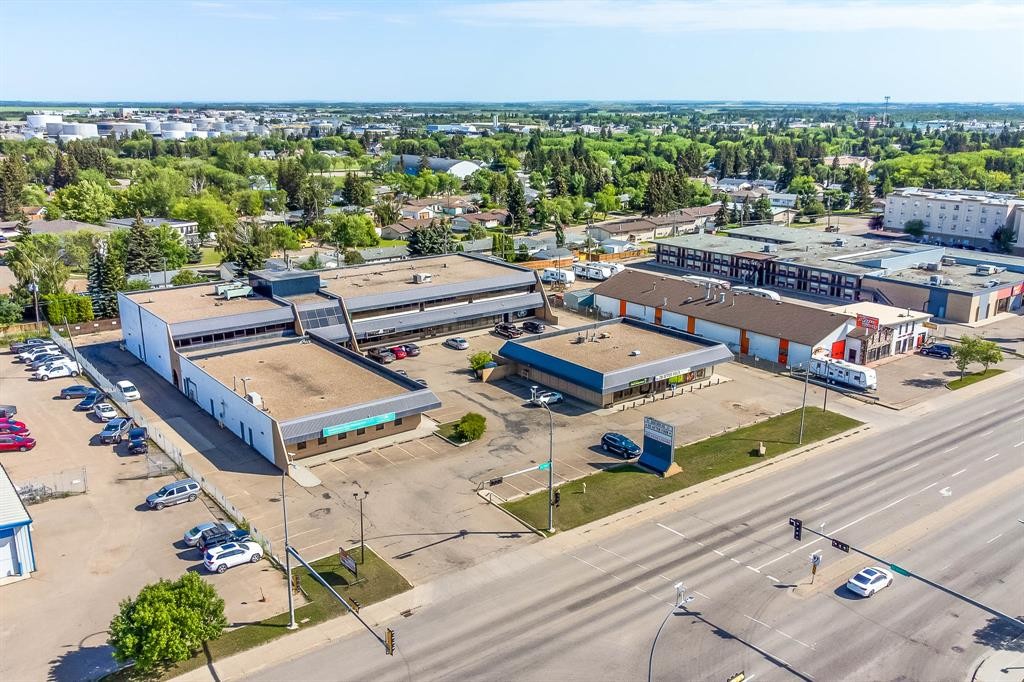 5704 44 Street, Lloydminster, AB