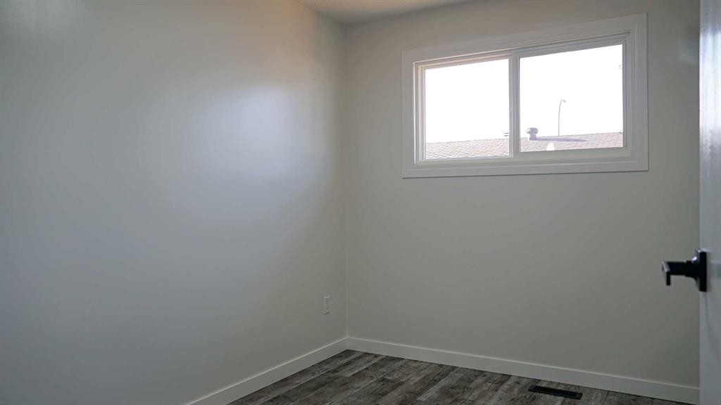 4907 53 Avenue, Kitscoty, AB - Indoor Photo Showing Other Room