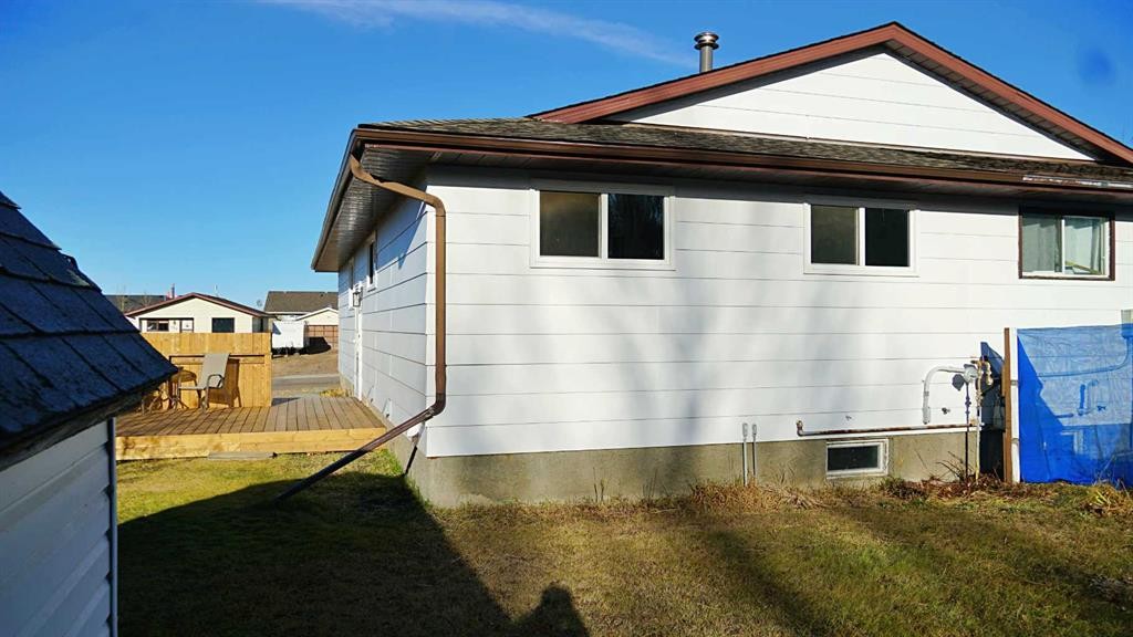 4907 53 Avenue, Kitscoty, AB - Outdoor With Exterior
