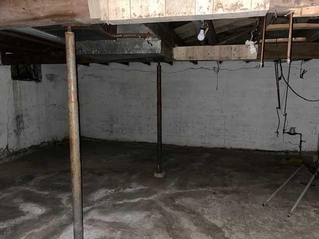 5402 50 Street, Lloydminster, AB - Indoor Photo Showing Other Room