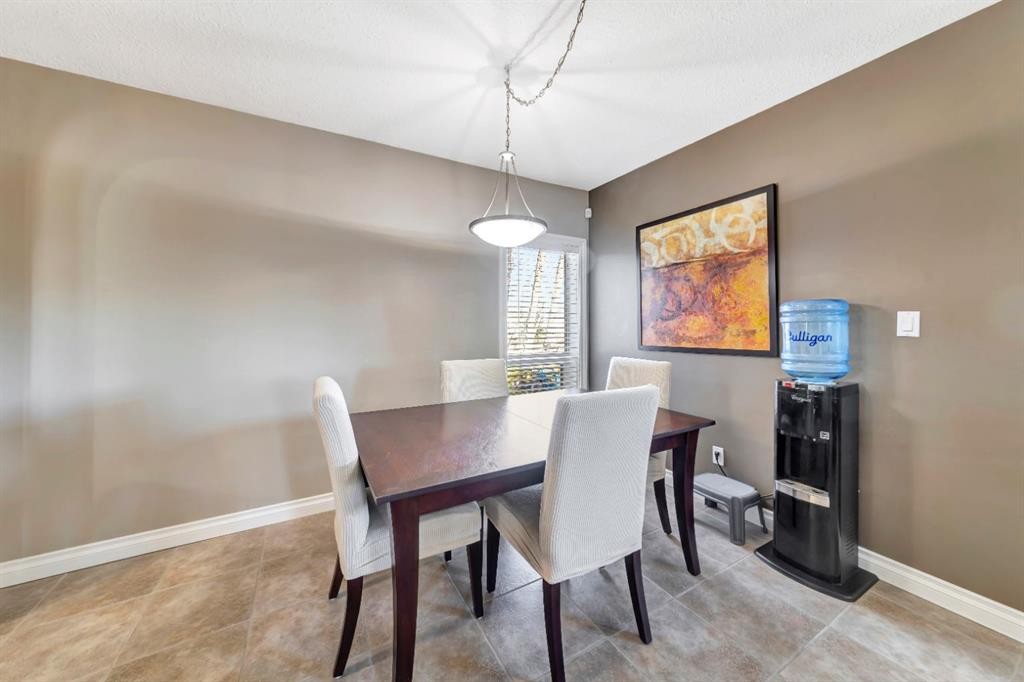 105 1St Ave West, Waseca, SK - Indoor Photo Showing Dining Room