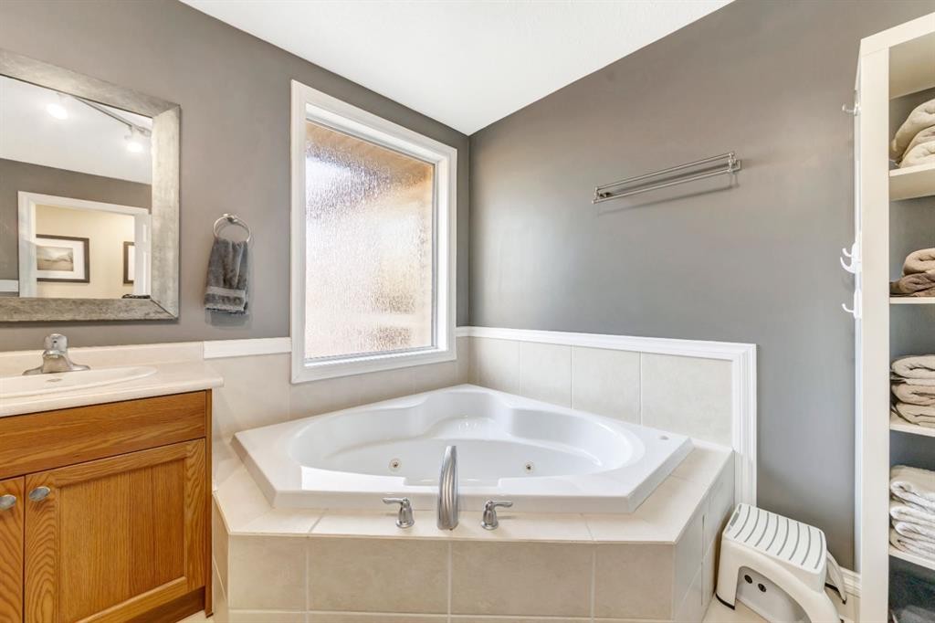 105 1St Ave West, Waseca, SK - Indoor Photo Showing Bathroom