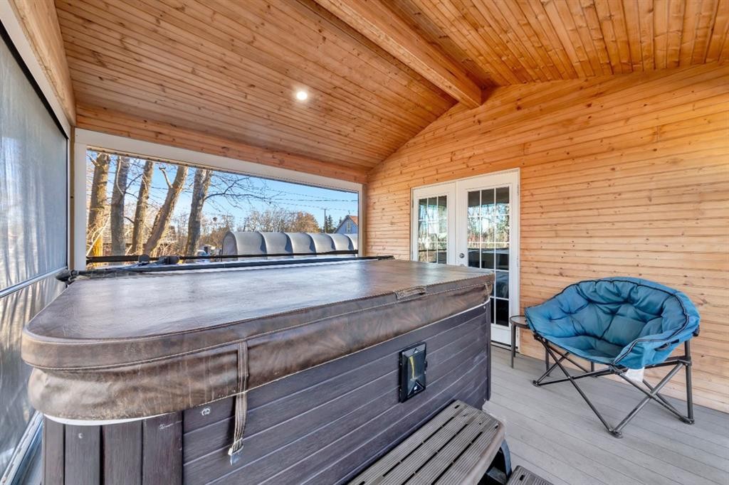 105 1St Ave West, Waseca, SK - With Deck Patio Veranda With Exterior