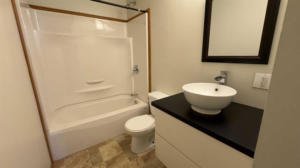 5131 52 Street, Consort, AB - Indoor Photo Showing Bathroom