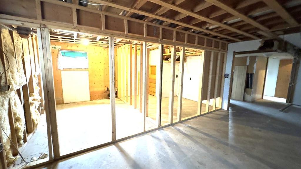 5131 52 Street, Consort, AB - Indoor