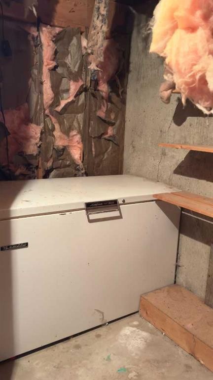 5131 52 Street, Consort, AB - Indoor