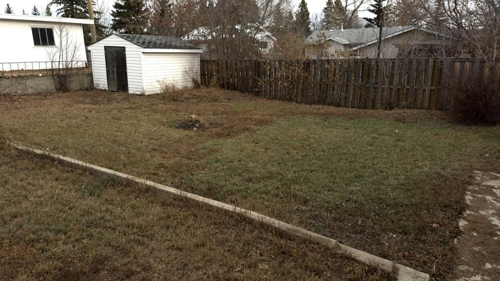 5131 52 Street, Consort, AB - Outdoor