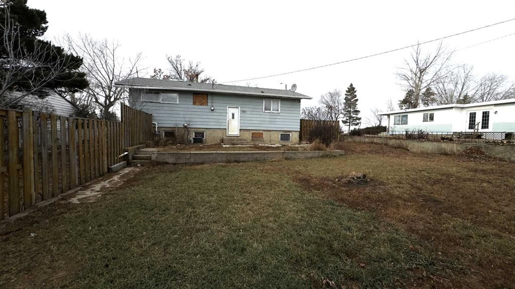 5131 52 Street, Consort, AB - Outdoor