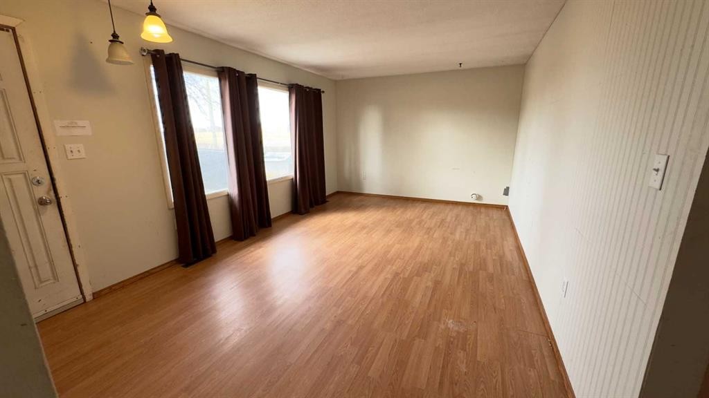 5131 52 Street, Consort, AB - Indoor Photo Showing Other Room
