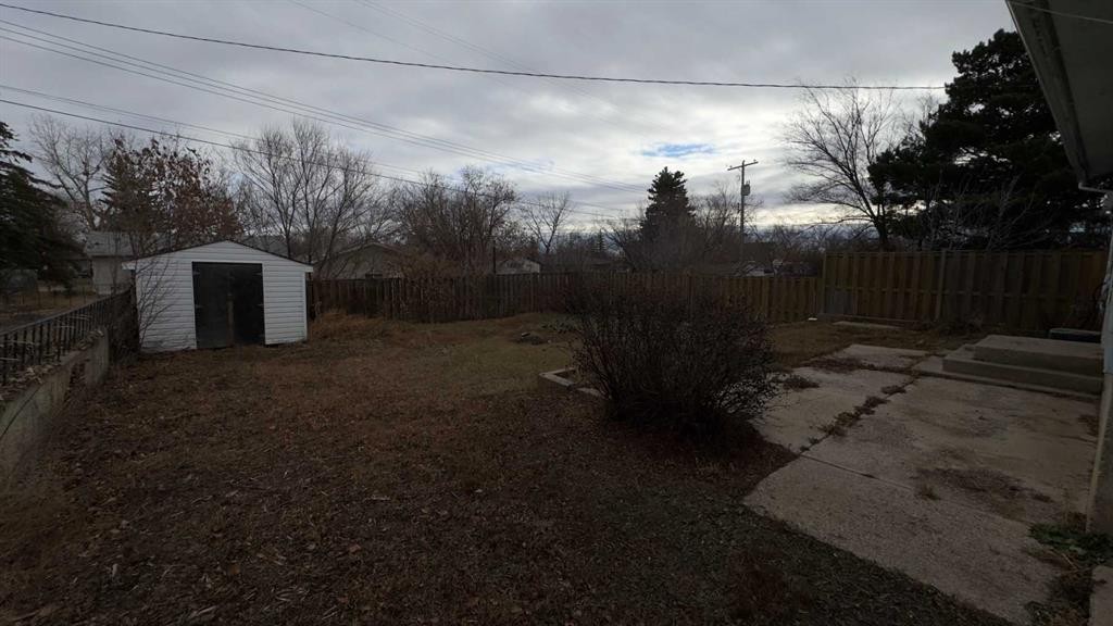 5131 52 Street, Consort, AB - Outdoor