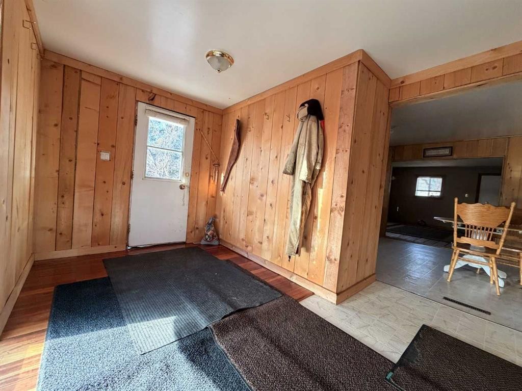 237 Hazel Street, Metiskow, AB - Indoor Photo Showing Other Room