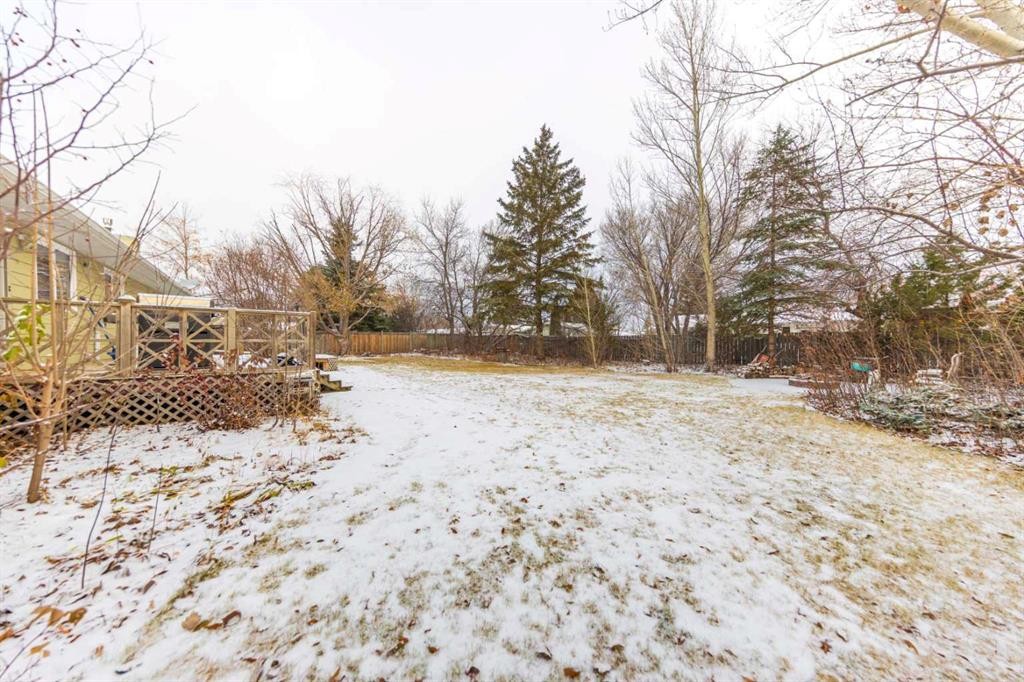 3905 53 Avenue, Lloydminster, AB - Outdoor