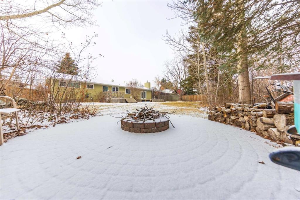 3905 53 Avenue, Lloydminster, AB - Outdoor