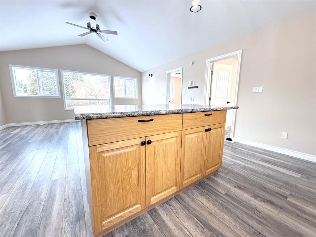 111 1 Street North, Marwayne, AB - Indoor