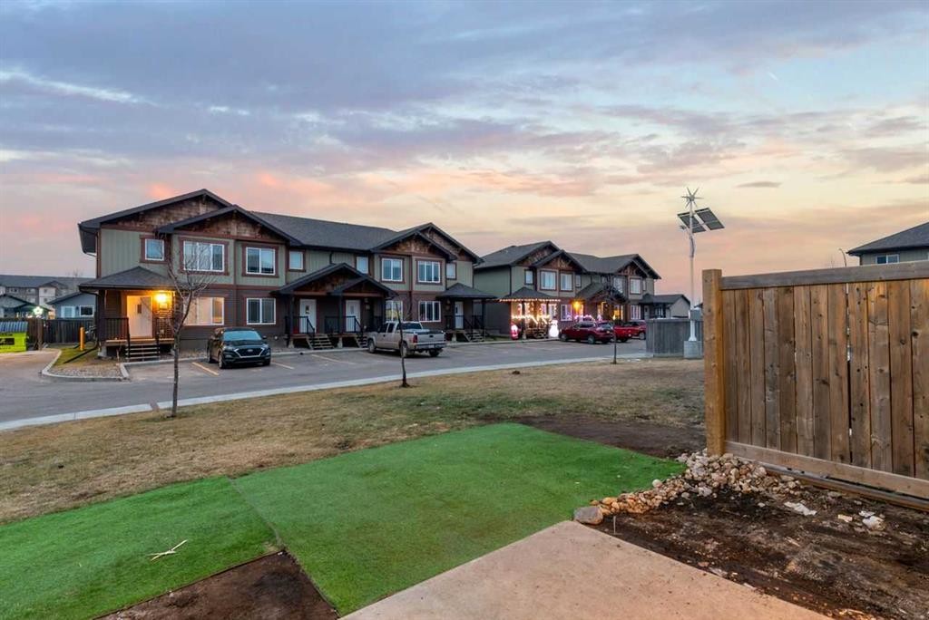 23-4738 13 Street, Lloydminster, SK - Outdoor