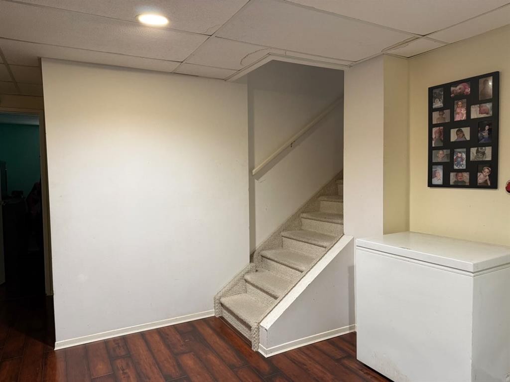 5101 55 Street, Mannville, AB - Indoor