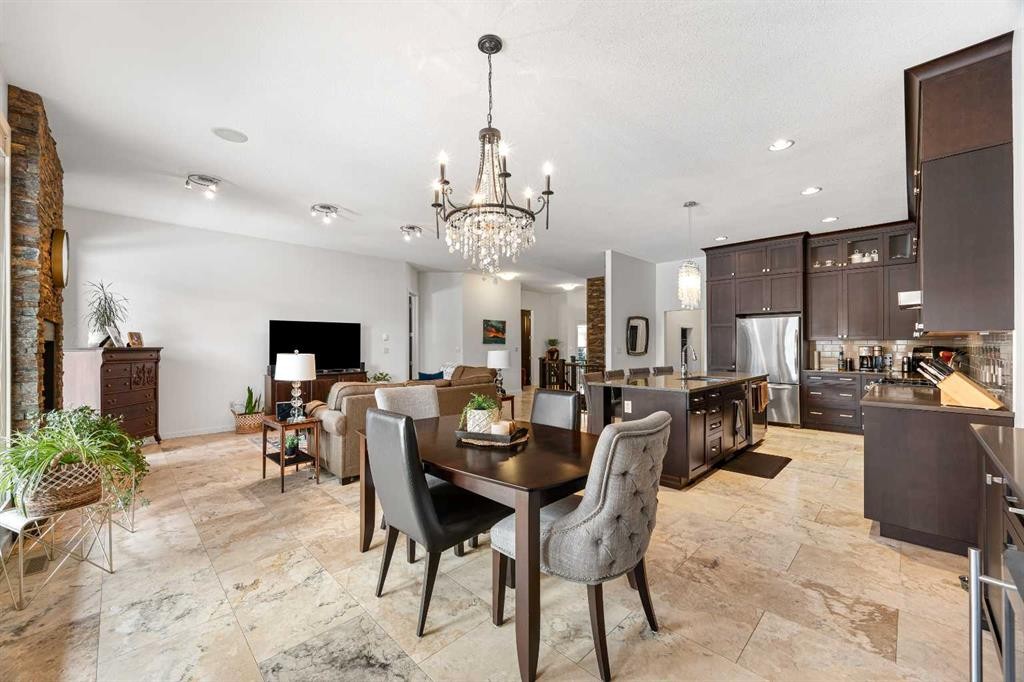 2112 56 Avenue, Lloydminster, AB - Indoor Photo Showing Dining Room
