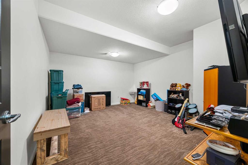 2112 56 Avenue, Lloydminster, AB - Indoor