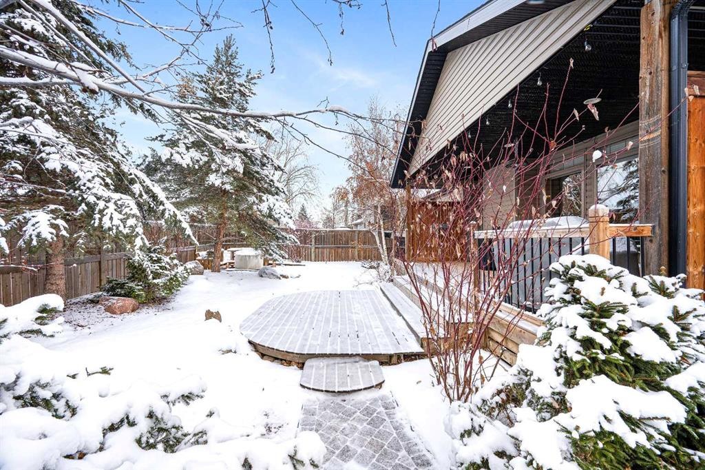 2112 56 Avenue, Lloydminster, AB - Outdoor