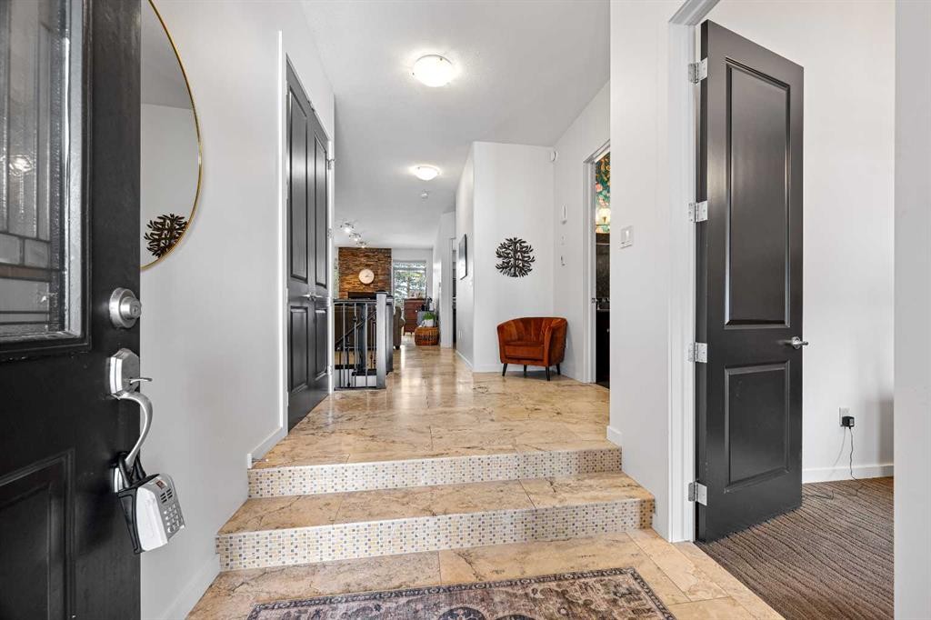 2112 56 Avenue, Lloydminster, AB - Indoor Photo Showing Other Room