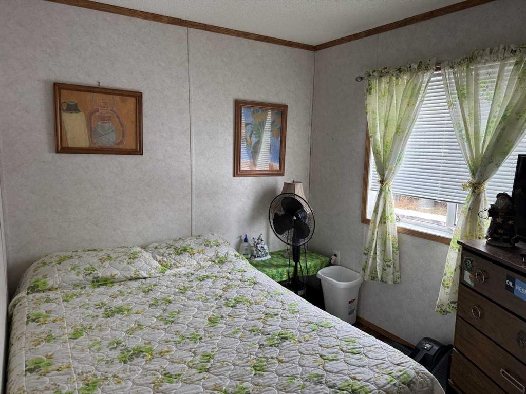 5037 50 Avenue, Edgerton, AB - Indoor Photo Showing Bedroom
