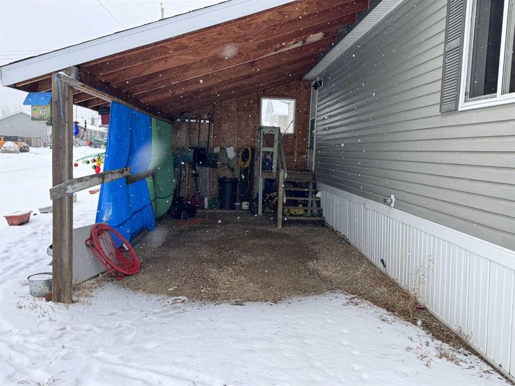 5037 50 Avenue, Edgerton, AB - Outdoor With Exterior