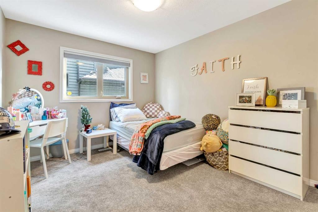 7312 35 Street, Lloydminster, AB - Indoor Photo Showing Bedroom
