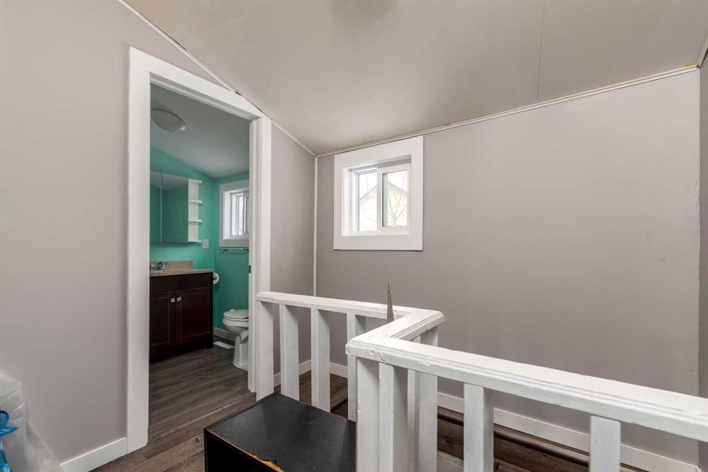 5603 50 Avenue, Lloydminster, SK - Indoor Photo Showing Other Room