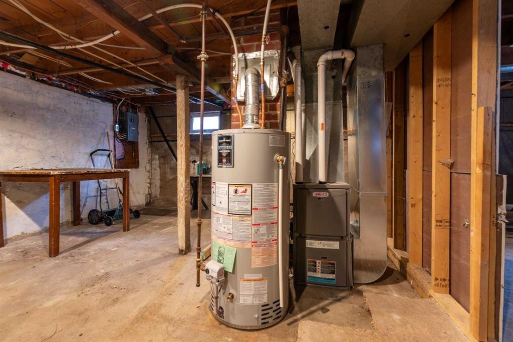 5603 50 Avenue, Lloydminster, SK - Indoor Photo Showing Basement